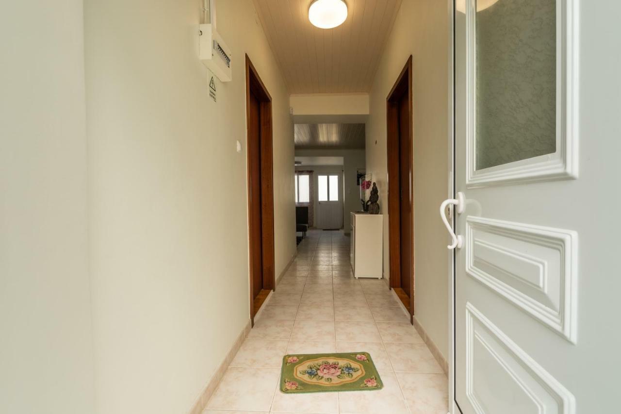 Casa Piscinas Naturais ฮิเบย์รา กรันเจ ภายนอก รูปภาพ